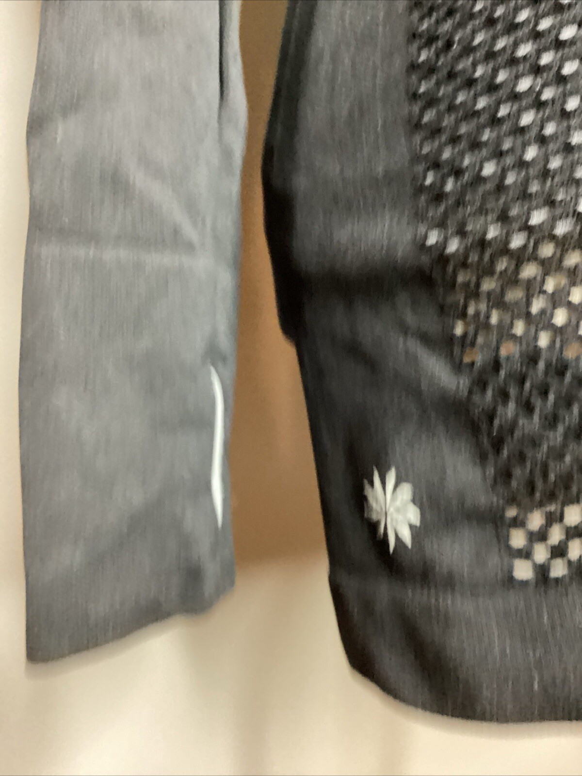 Athleta women's black gray patterned long sleeve … - image 3