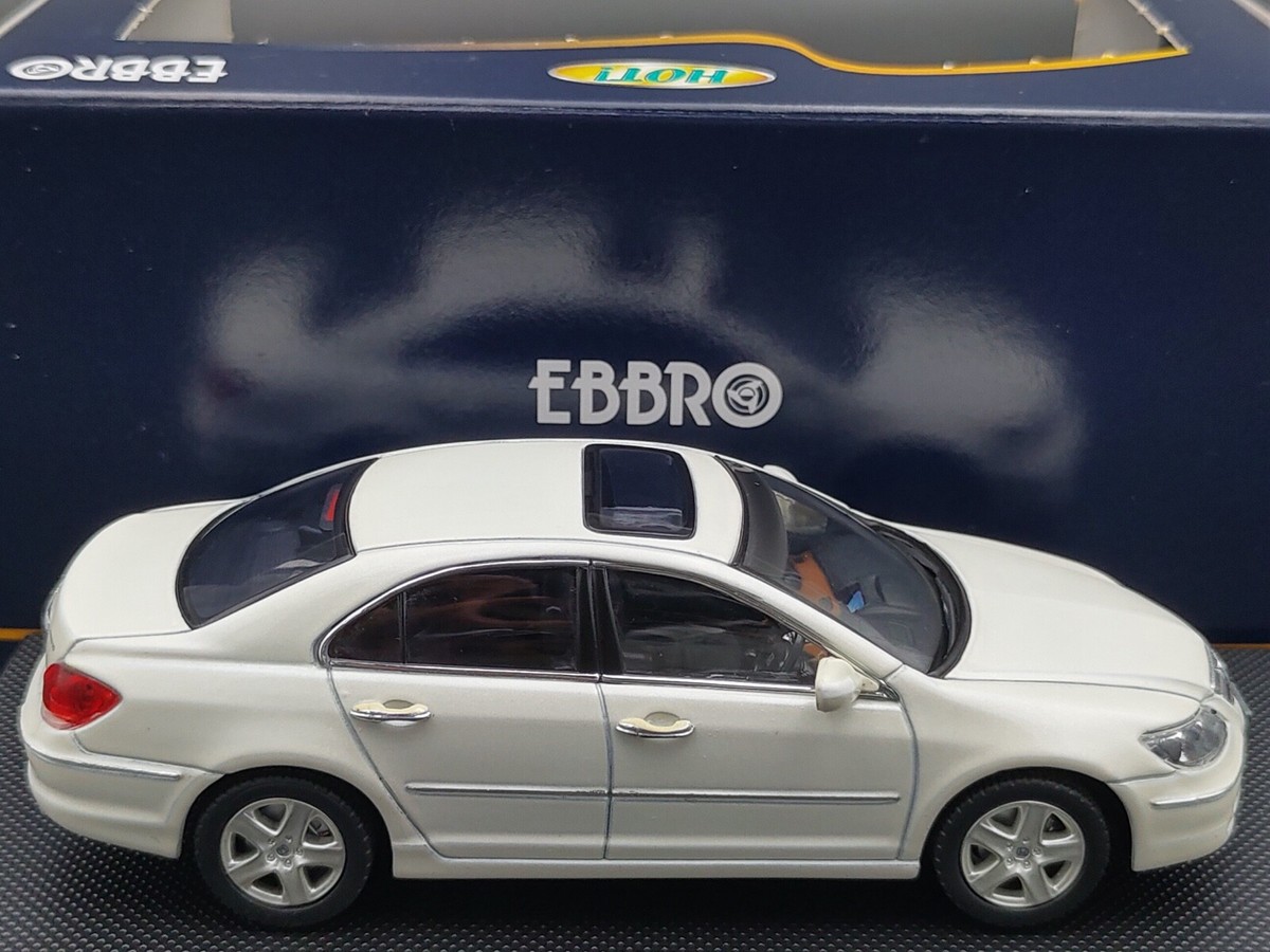 EBBRO 43655 1:43 SCALE 2005 HONDA LEGEND KB1 DIE CAST MODEL CAR