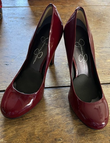 Red Patent Leather Pumps 