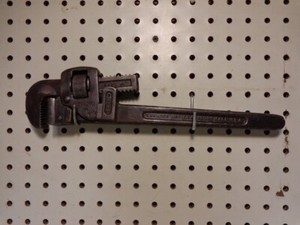 TRIMO 14" Quick Release Pipe Wrench Pat'd 3-5-1918 Trimont Mfg. Co. RMade in USA