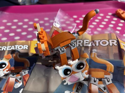 Lego Creator in set 30574 Cat, Ostrich,Crab complete with