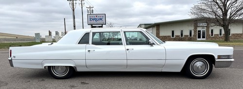 1970 Cadillac Fleetwood Limousine - Picture 2 of 40