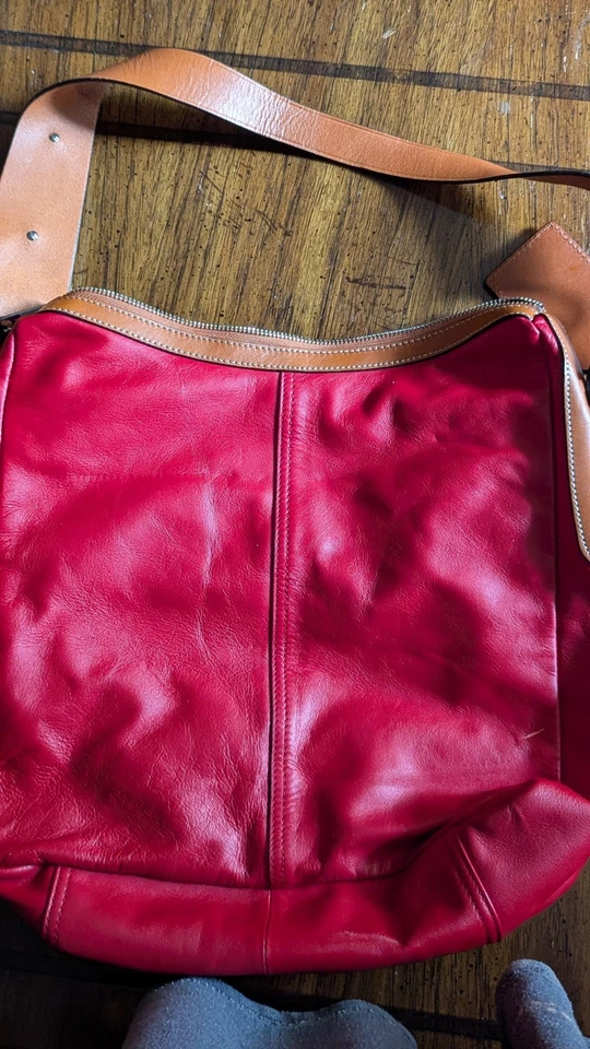 Bolso de Mano Ralph Lauren Cuero Rojo Cartera/Correa Ajustable Excelente Estado Foto 4 de 4