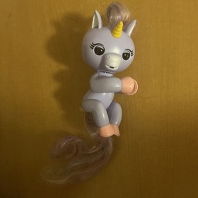 lot of 2 Fingerlings Baby Unicorns Gemma pink works + Alika purple does not work