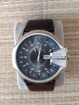 Diesel Master Chief Herrenuhr / Worldwide shipping