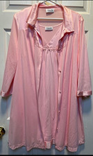 VTG Vanity Fair Pink Satin Nylon 2pc Robe Nightgown Set Women s Large