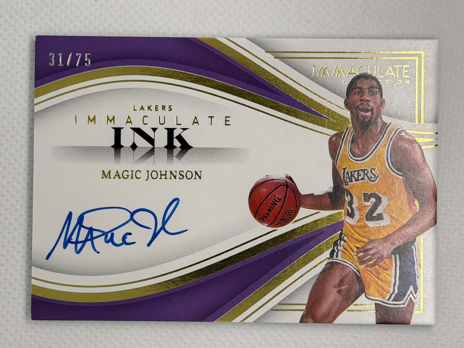 2022-23 Panini Immaculate Collection Magic Johnson #II-MGJ Ink Auto Lakers /75