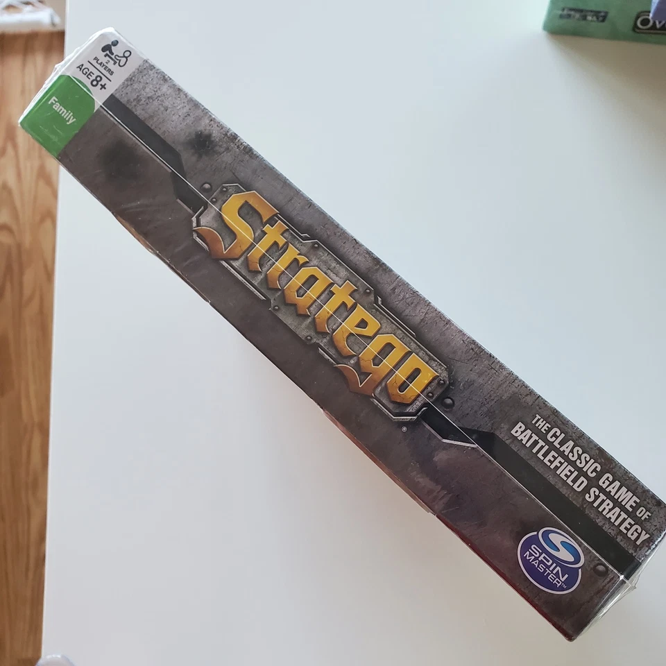 STRATEGO The Classic Board Game of Battlefield Strategy Spin Master NEW & SEALED - Image 3 of 4