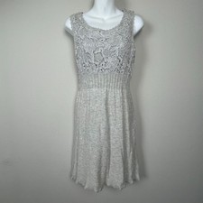 Knitted & Knotted Anthropologie Sleeveless Knit Dress Size S Light Gray Crochet