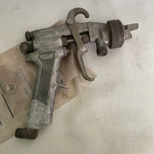 Binks Model 7 Paint Spray Gun With 365D Tip Has Some Wear Pre-Owned