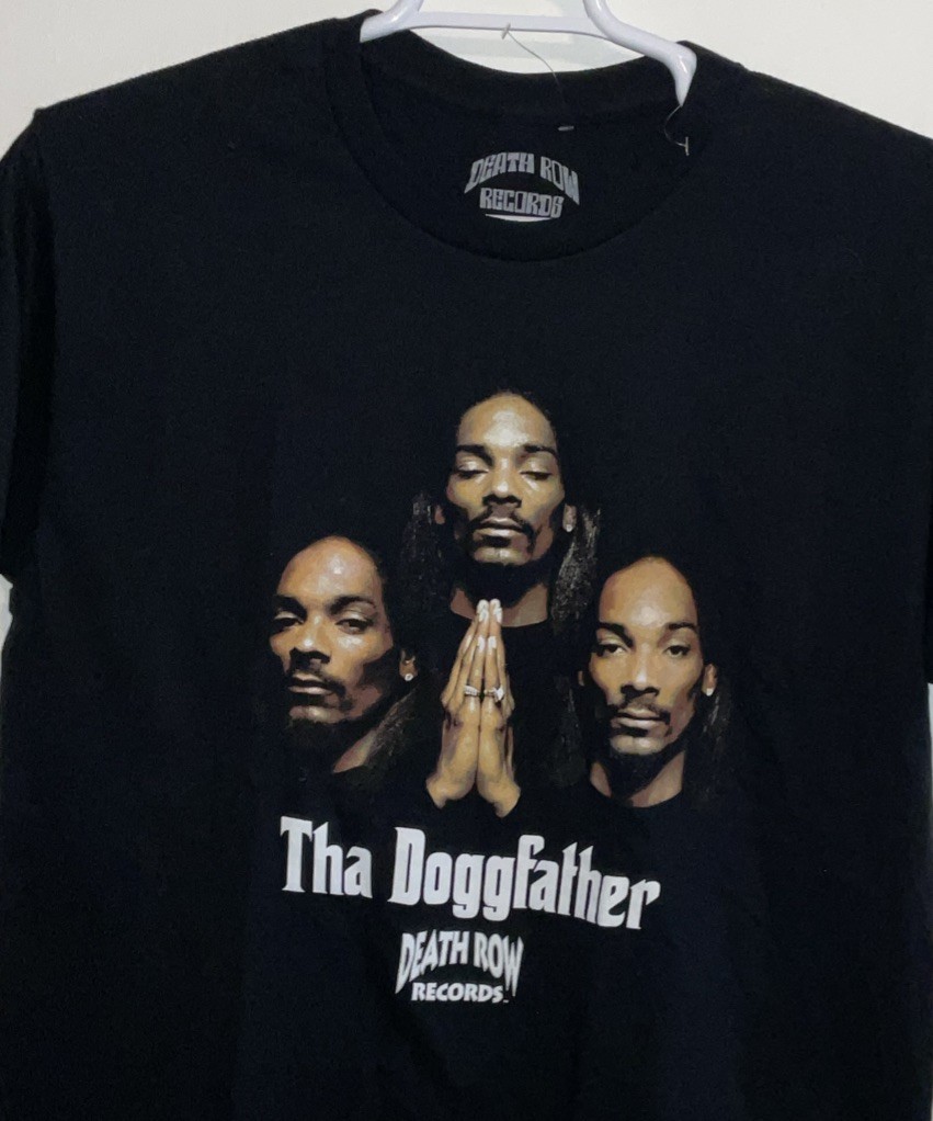 FILA MAGLIETTA GRAFICA DEATH ROW RECORDS THA DOGGFATHER PRAYING SNOOP NERA S S L NUOVA
