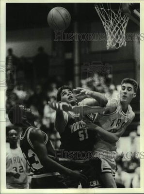 #ad #ad 1992 Press Photo Christian Brothers vs. Troy high school basketball in Troy NY $24.99