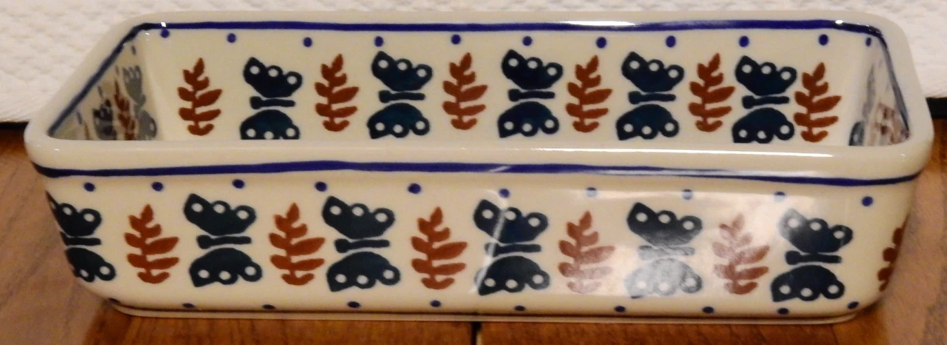 Manufaktura Boleslawcu Polish Pottery Baker Loaf Pan 8x4