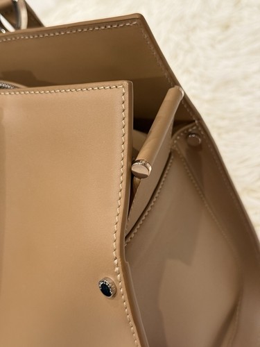 Longchamp Paris Premier Tote Bag - Picture 12 of 16