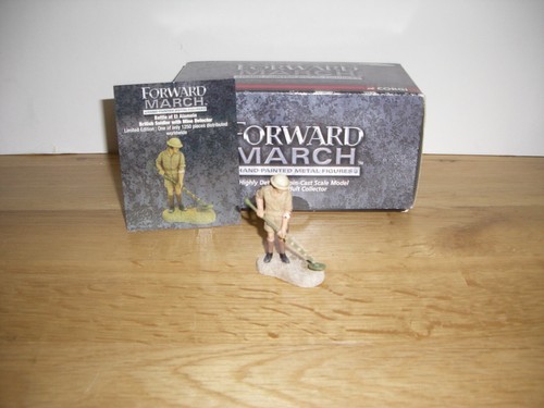 1/32 Corgi Forward March British Soldier with mine detector, CC59158 - Picture 2 of 6