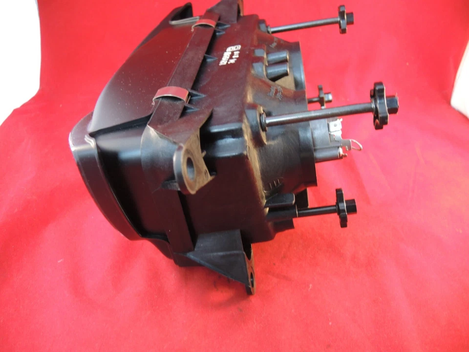 LENTE FARO YAMAHA TDM850 - 1996 A 2001 VOLANTE A LA DERECHA - NUEVO STOCK ANTIGUO Foto 4 de 4