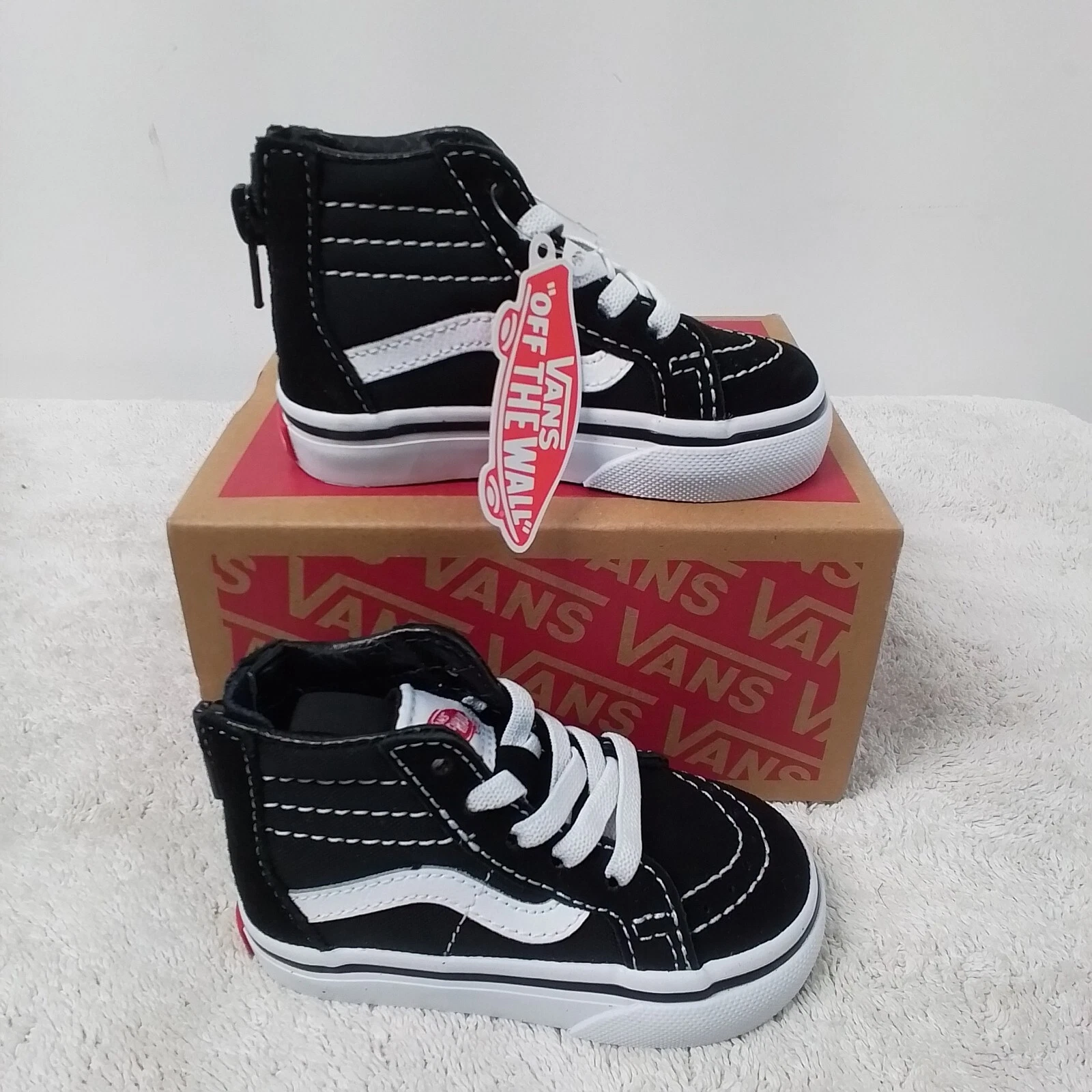Scarpe da ginnastica casual nere bianche con zip posteriore Vans Sk8 Hi taglia 4 bambino