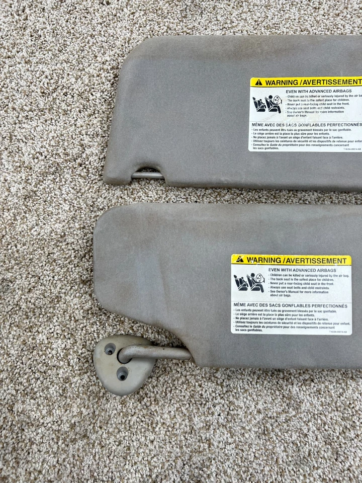 2004-2007 年福特金牛座水星貂 LH 和右手侧遮阳板灰色二手 — 第 2/4 张图片