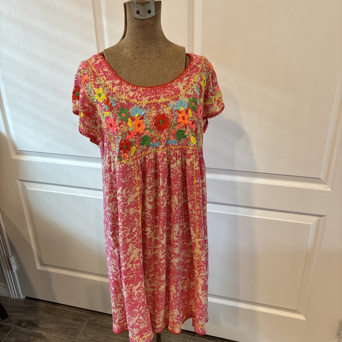 Uncle Frank Anthro Floral Dress Embroidered Size XS Pink | eBay