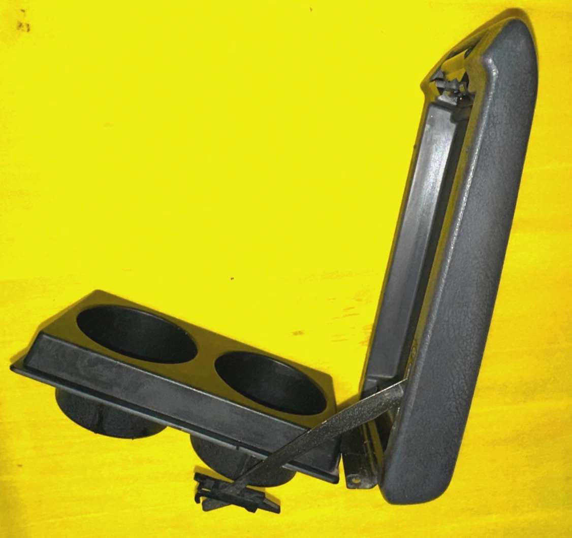 Lucchetto Vano Portaoggetti, MB846665 Toolbox Cilindro Assemblaggio Auto con 2 Chiavi di Ricambio per Montero 1992-2000 19922000