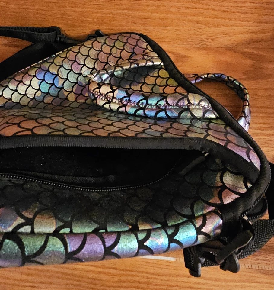 Funda para Tablet Acolchada Bolso de Hombro Bolsillo Exterior Diseño Sirena Metálico 10.5x8x1" Foto 3 de 4