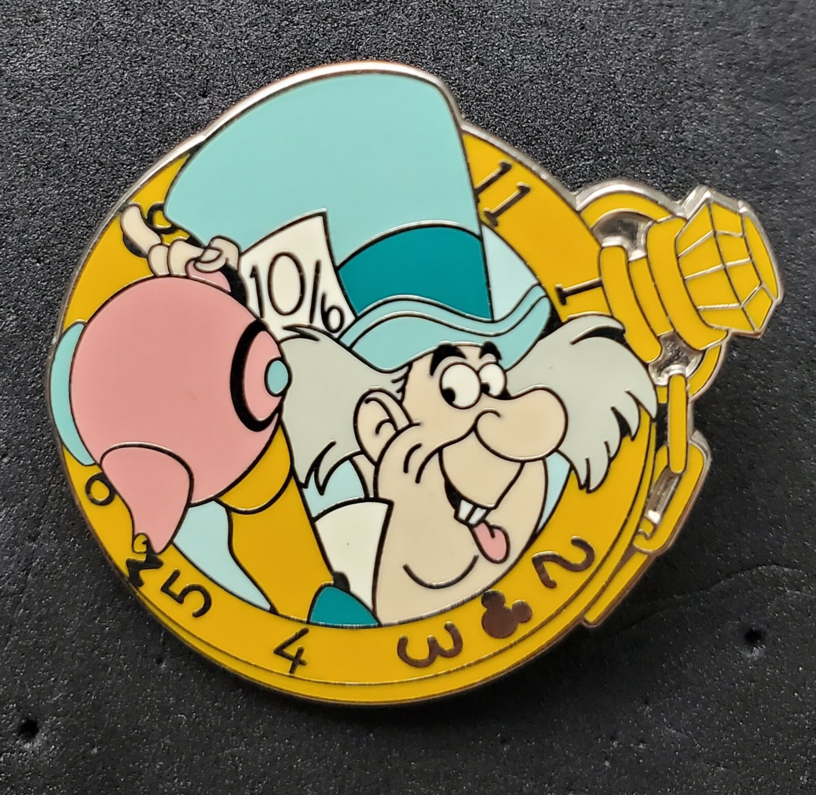 Disney DLR 2006 Cast Lanyard Series 4 Alice Watch Series (6) Pins