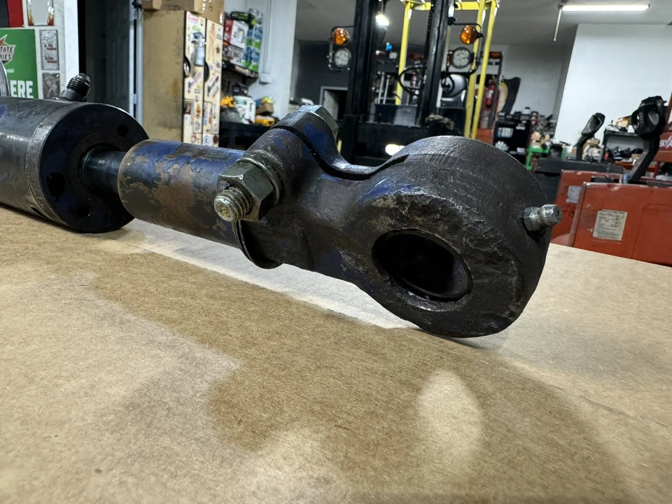 Вилочный погрузчик KOMATSU В СБОРЕ С НАКЛОННЫМ ЦИЛИНДРОМ. ХОРОШЕЕ СОСТОЯНИЕ Б/У| P/N 37A-1JB-A310 - Изображение 3 из 4