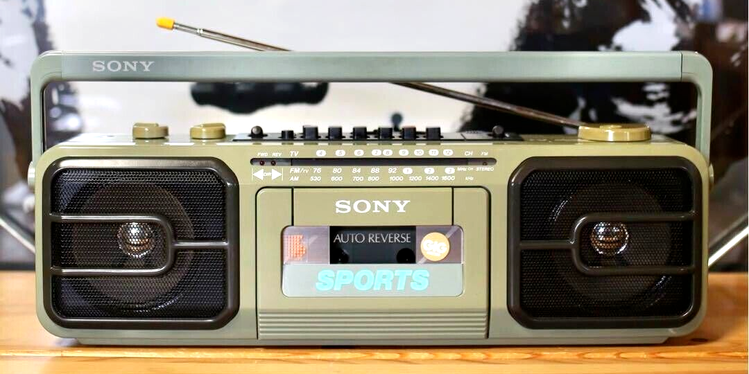 Sony Sports Cfs-V75 With Adapter Used Maintained Operation 