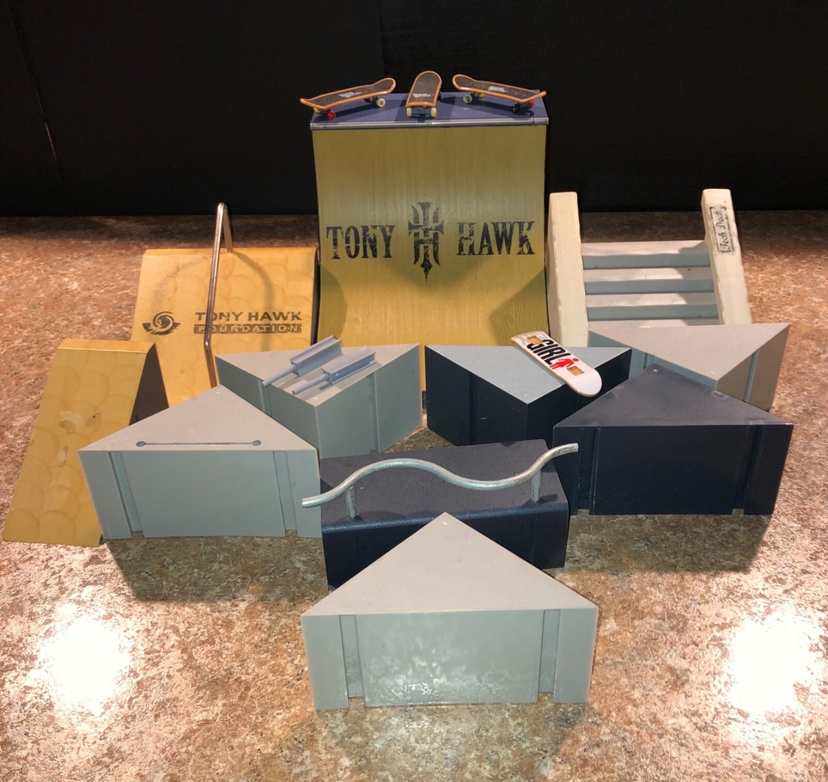 Lot of Tony Hawk Tech Deck Parts: Finger boards, ramps More - Main Image