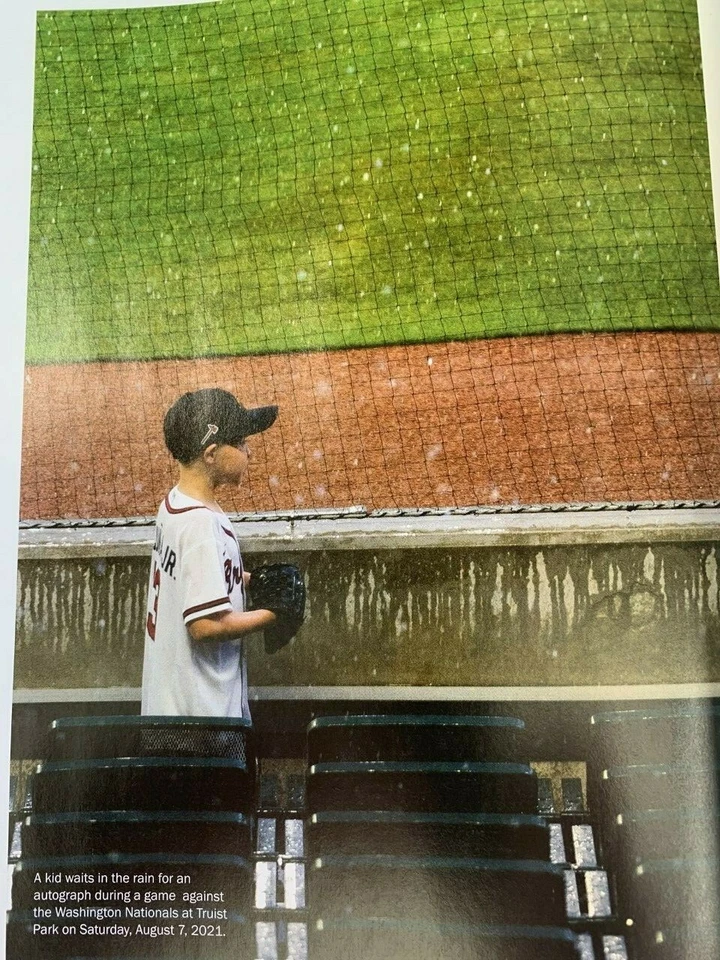 2022 ATLANTA BRAVES YEARBOOK MLB COMMEMORATES 2021 WORLD SERIES CHAMPIONS 348 PG - Image 2 of 4