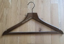 Vintage Wooden Hanger Advertisement HYDE PARK HOTEL New York NY 25 E 77th St