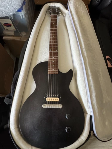 Gibson Les Paul Studio Electric Guitar - Ebony