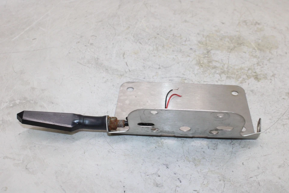 Yamaha YZF R6 2004 OEM guardabarros eliminador soporte de matrícula Foto 4 de 4