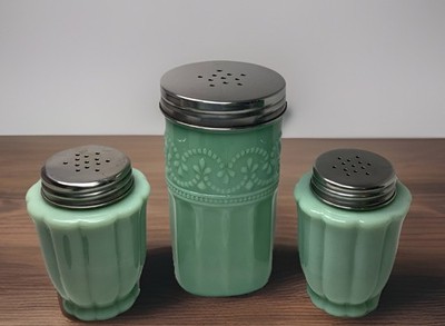 Set of Pioneer Woman Timeless Beauty Jadeite Spice Salt Pepper