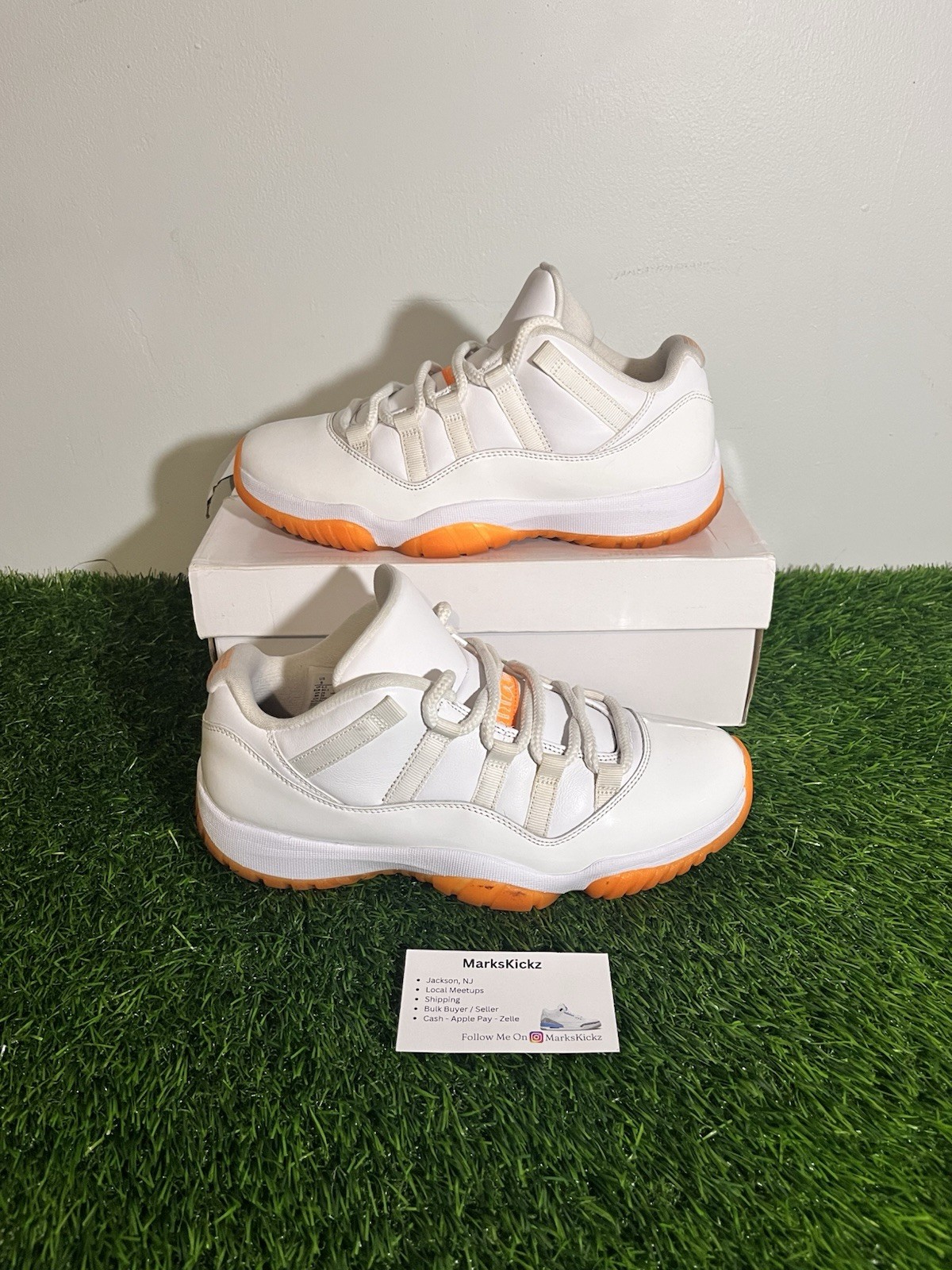 wmns air jordan 11 retro low bright citrus size 9 / size 7.5Y