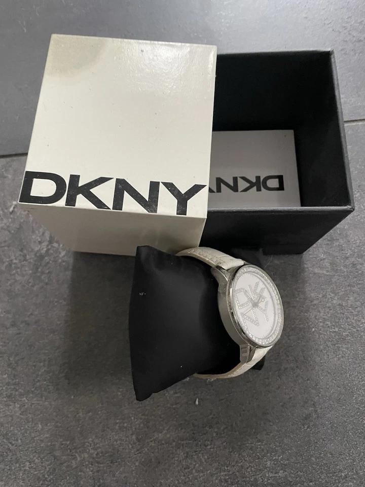 DKNY Damen Armbanduhr Silber Weis Leder Kroko - Bild 3 von 4