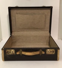 Vintage Suitcase Shabby Worn Rusted Trunk Photo Prop Leather Handle Metal Locks