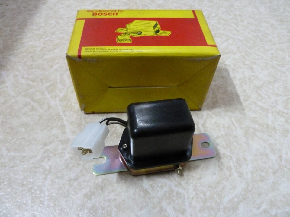 Regulador BOSCH 0 986 190 005 para LiMa original BOSCH ** NUEVO ** Datsun 620 Foto 2 de 4