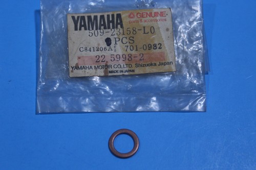 NOS GENUINE Yamaha GASKET OEM# 509-23158-L0-00