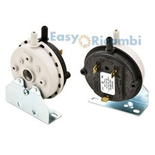 Pressostato differenziale aria/fumi 59 Pa per stufe a pellet e caldaie + staffa