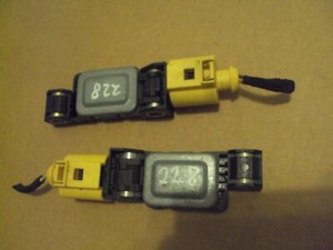 Audi A6 4B C5 Querbeschleunigungs- Crashsensor Seitenaufprallsensor  2 stück