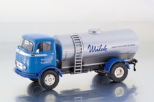 PREMIUM CLASSIXX 18225, MERCEDES LP911 TANK TRUCK, MILCH, 1:43 SCALE 
