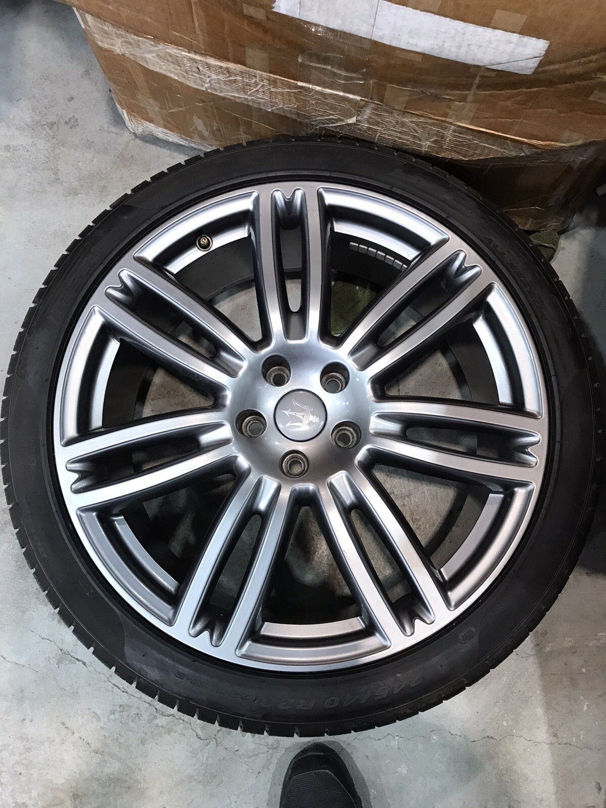 Maserati Quattroporte OEM 20" Wheel Set Of 4 With Tires.