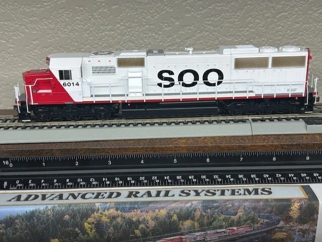 SOO LINE SD60 WHITE EMD LOCOMOTIVE DC / DCC Ready - " RED NOSE " HO Scale NEW - Image 3 of 4