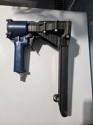 Salco BA-32 pneumatic top carton stapler