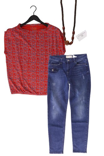 Damenmode Outfit Größe M mit s.Oliver Printshirt in Gr. 40 und Halskette