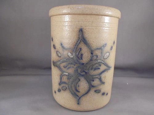 Red Wing Pottery 1997 Salt Glaze Stonware Crock "SK" Poinsettia 5 1/4" Excellent