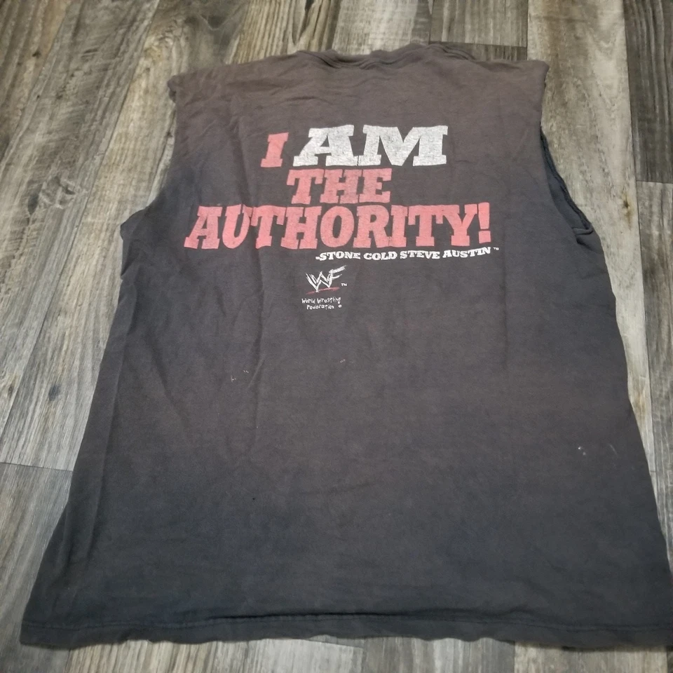 Vintage 1998 WWF Stone Cold Steve Austin I am the Authority T-Shirt L Thrashed - Image 2 of 4