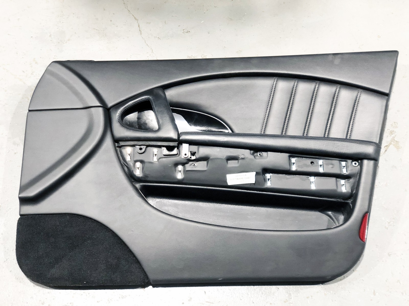 03-13 Maserati Quattroporte M139 Front Right Interior Door Trim Panel NERO Black