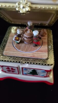 Mr Christmas Hinged Musical Animated Stove Teddy Bears Ornament Works 4'' Tall